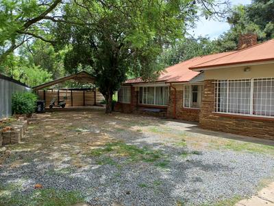 Sharing house For Rent in Clydesdale, Pretoria
