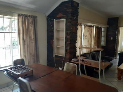 Sharing house For Rent in Clydesdale, Pretoria