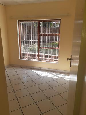 Apartment / Flat For Rent in Clydesdale, Pretoria
